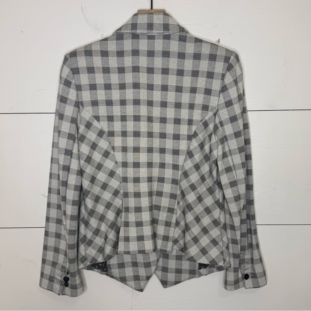 Cabi • Black Gray Plaid Women’s Single Breasted Valentina Blazer Size 10 - Picture 5 of 5
